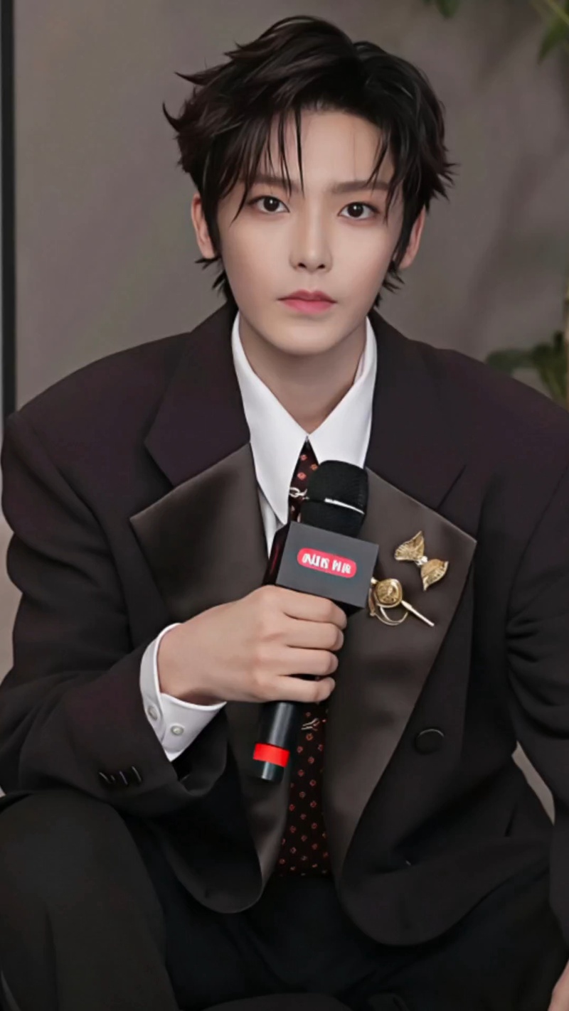 侯明昊